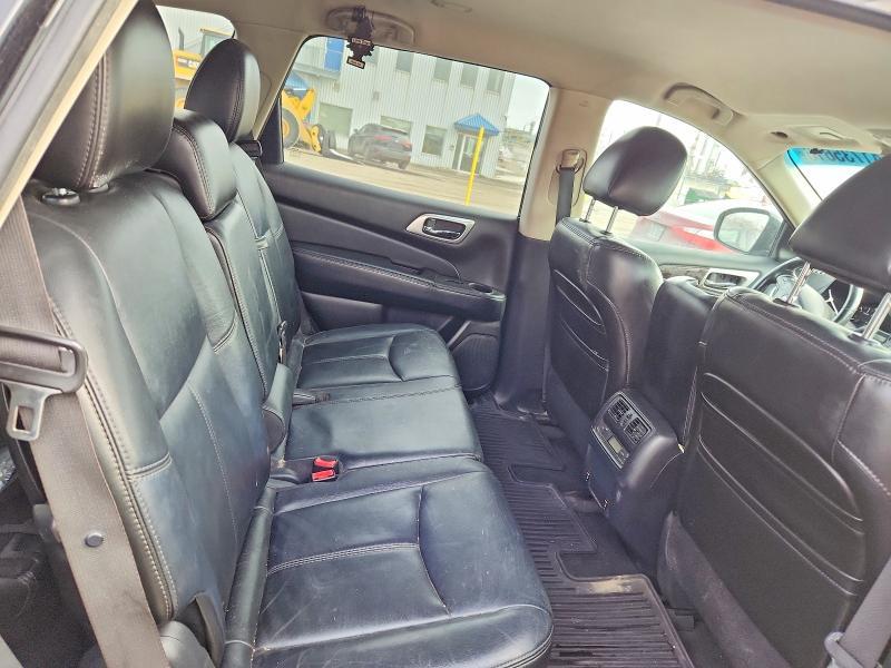 2013 Nissan Pathfinder s