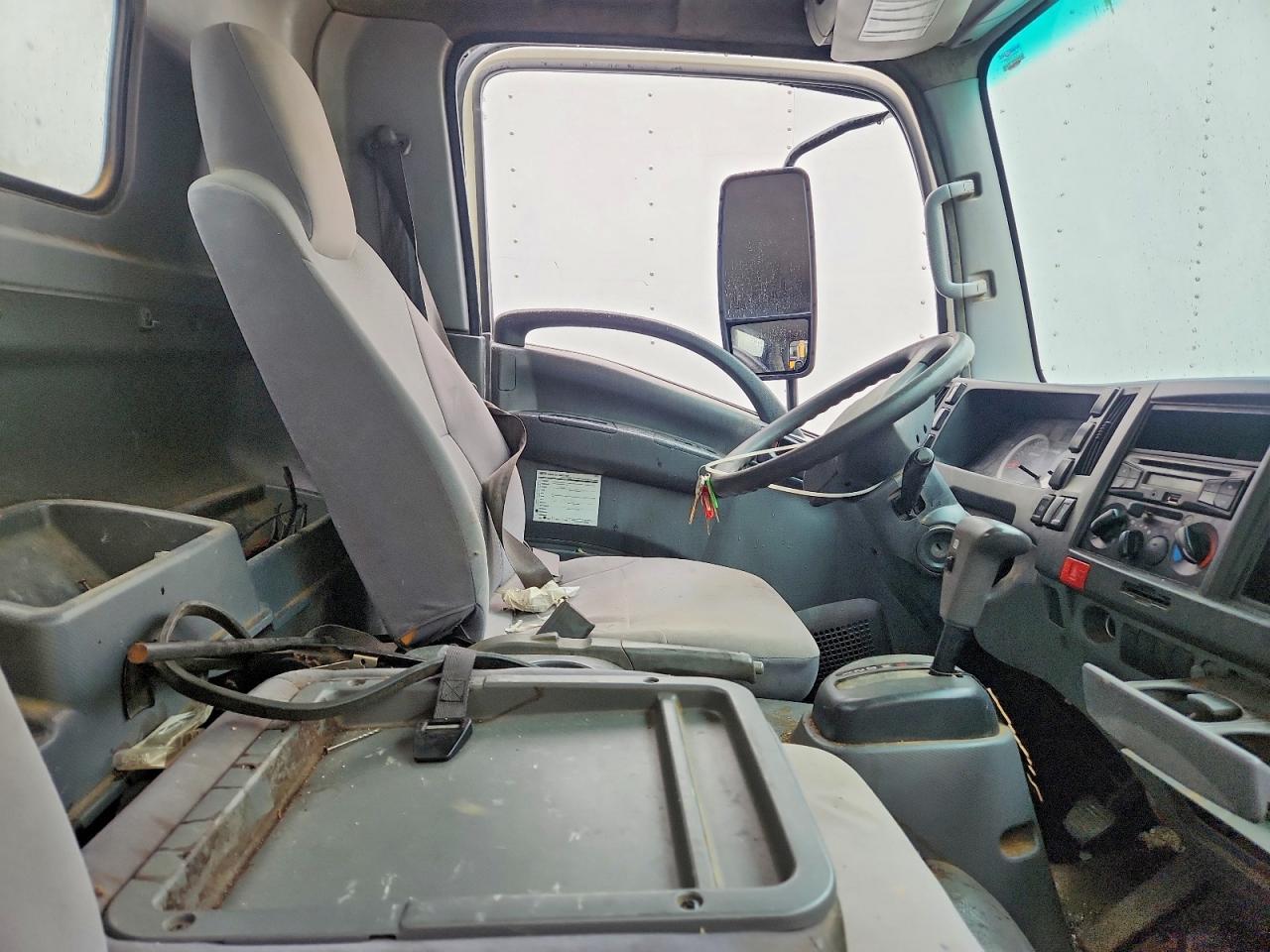 2016 Isuzu NPR HD