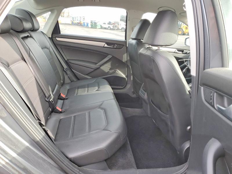 2015 Volkswagen Passat s