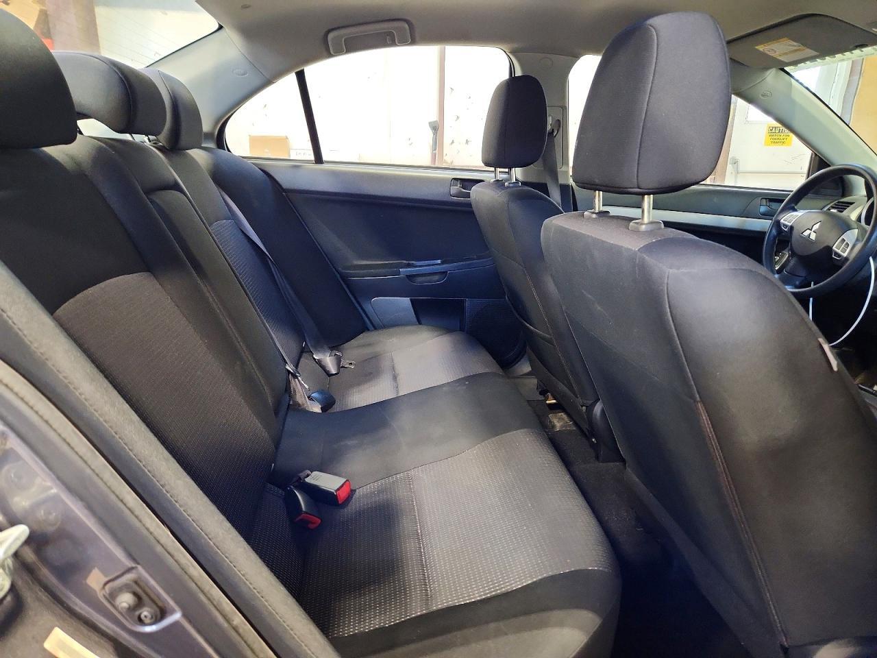 2009 Mitsubishi Lancer es