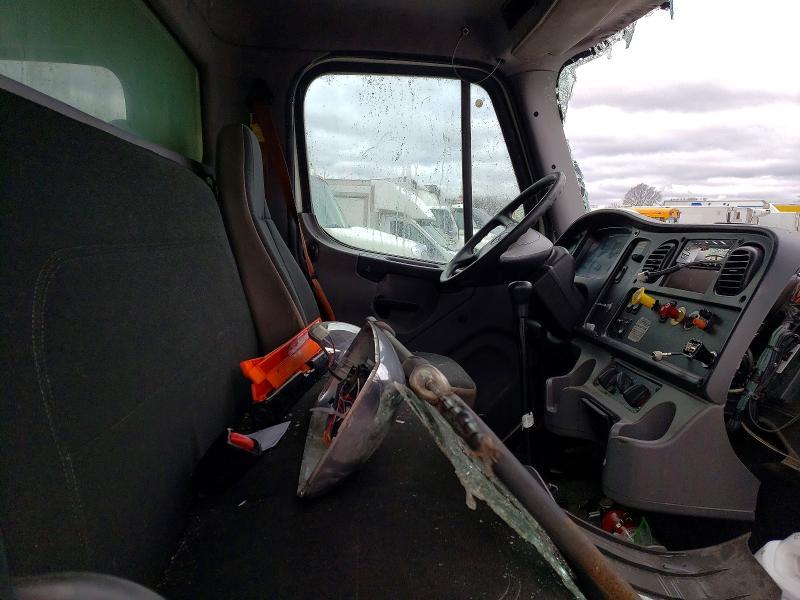 2011 Freigliner 2011 Freightliner Business Class M2 Refrigerated B