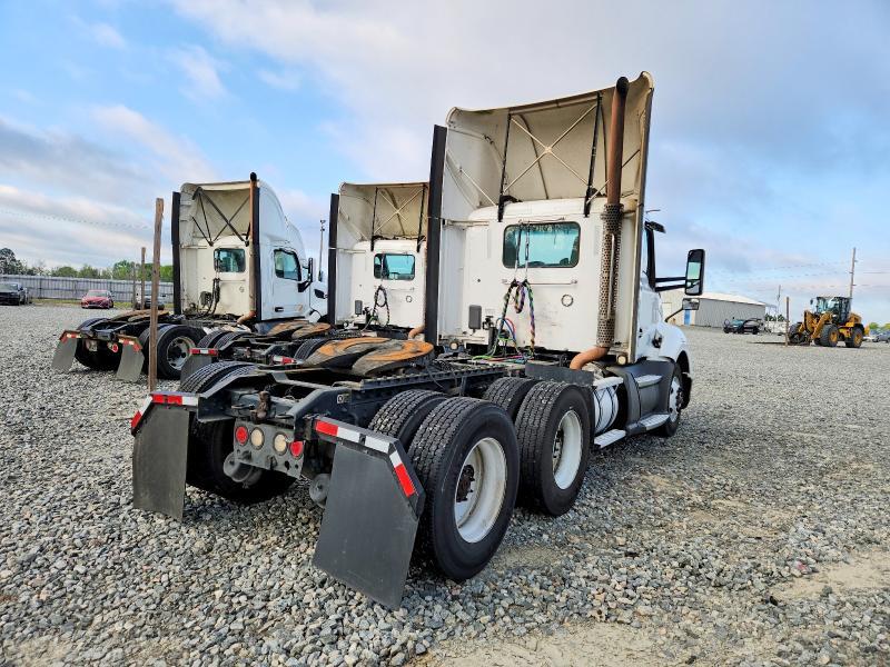 2017 Kenworth T680 Semi Truck