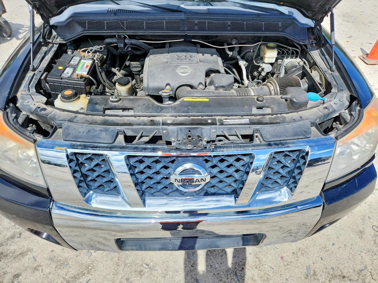 2015 Nissan Titan SV