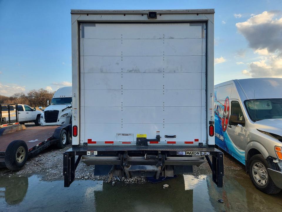 2021 Isuzu NPR HD BOX Truck