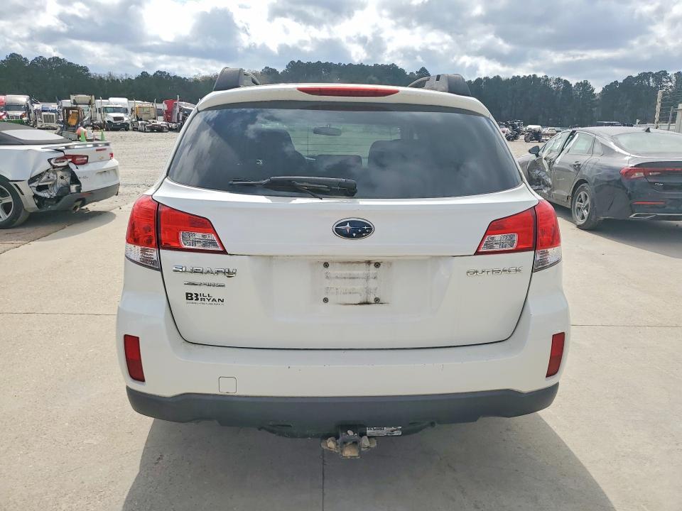 2013 Subaru Outback 2.5i Premium