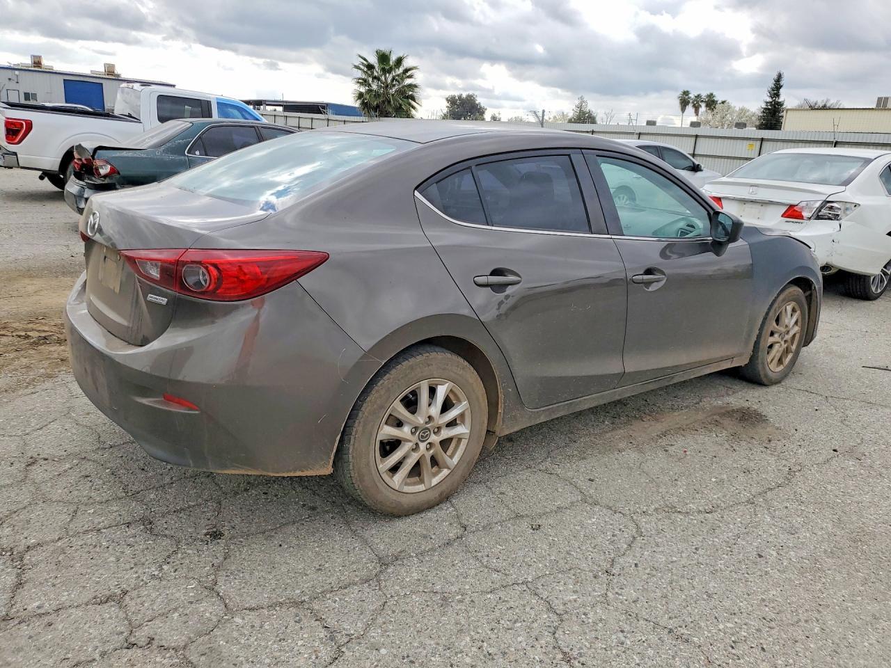 2016 Mazda 3 Sport