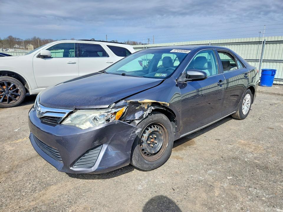 2012 Toyota Camry le