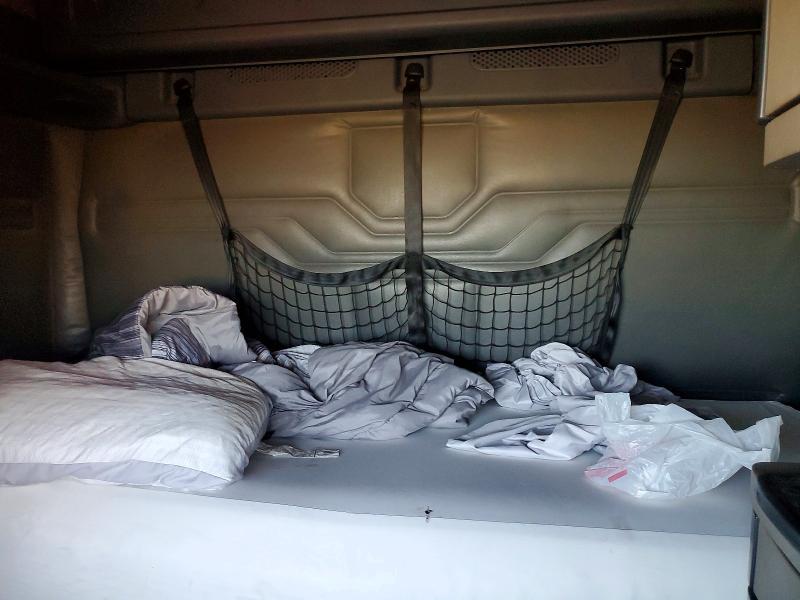 2014 Freigliner 2014 Freightliner Cascadia Semi Truck