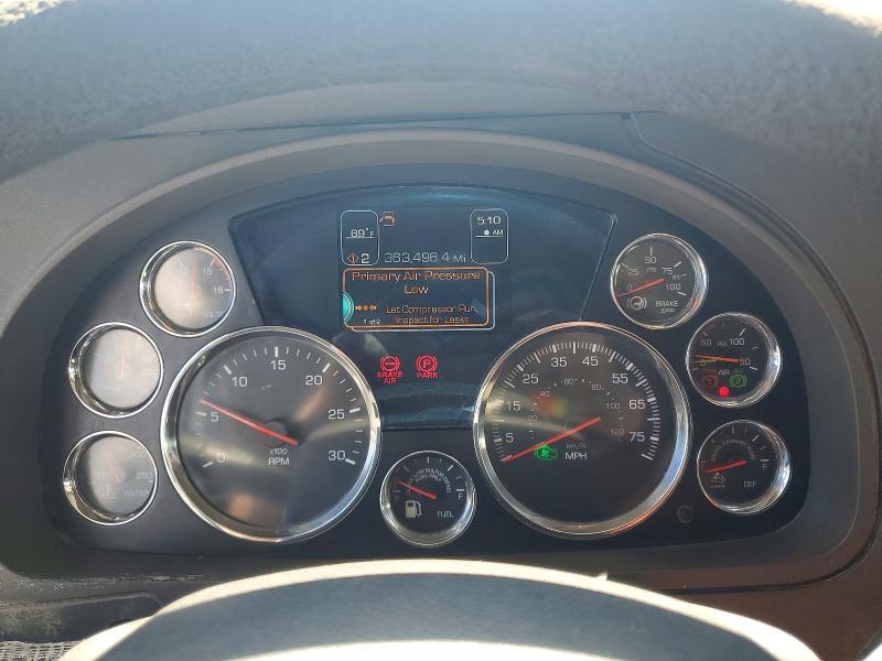 2016 Kenworth Constructi-Dump Truck