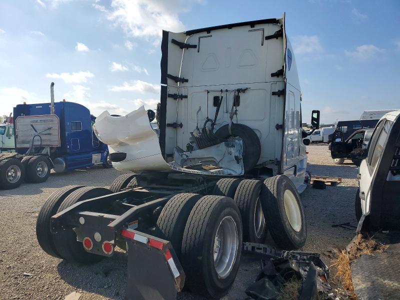 2015 Freigliner 2015 Freightliner Cascadia 1-Semi Truck