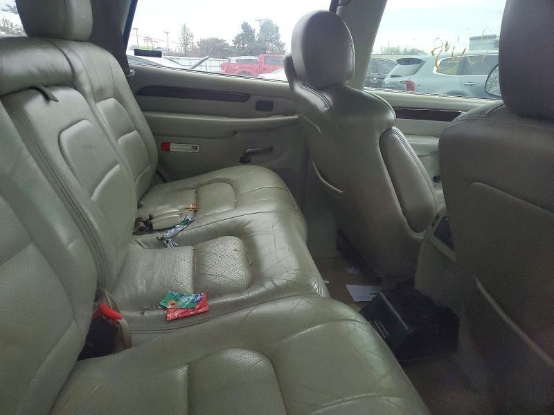2002 Cadillac Escalade Luxury