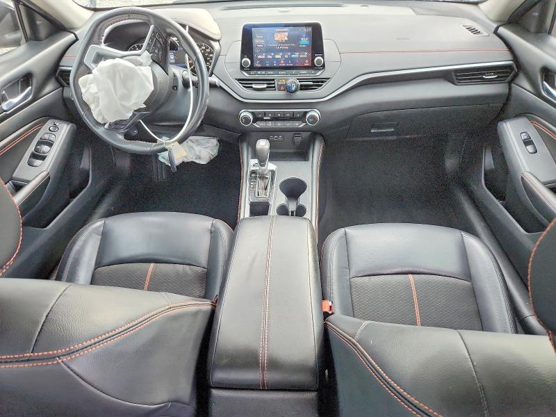 2022 Nissan Altima 2.0 sr