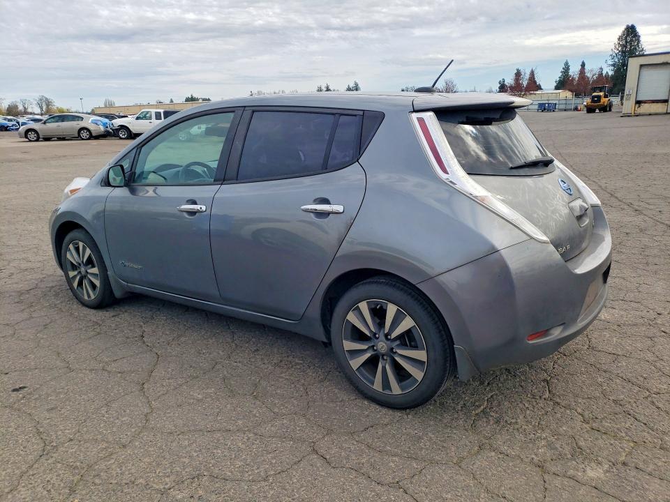 2015 Nissan Leaf sv