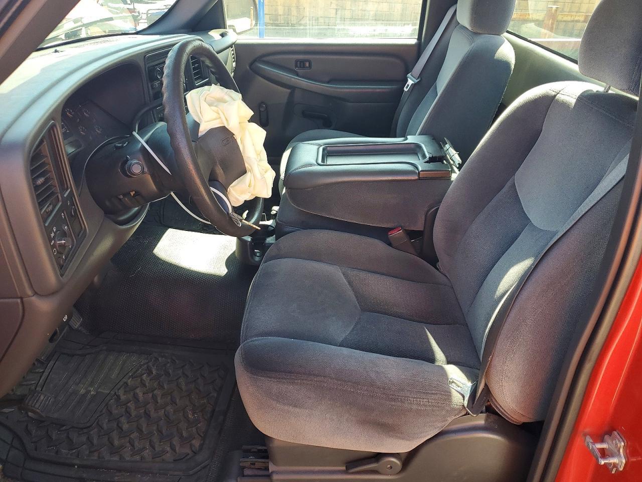 2005 GMC New Sierra C1500