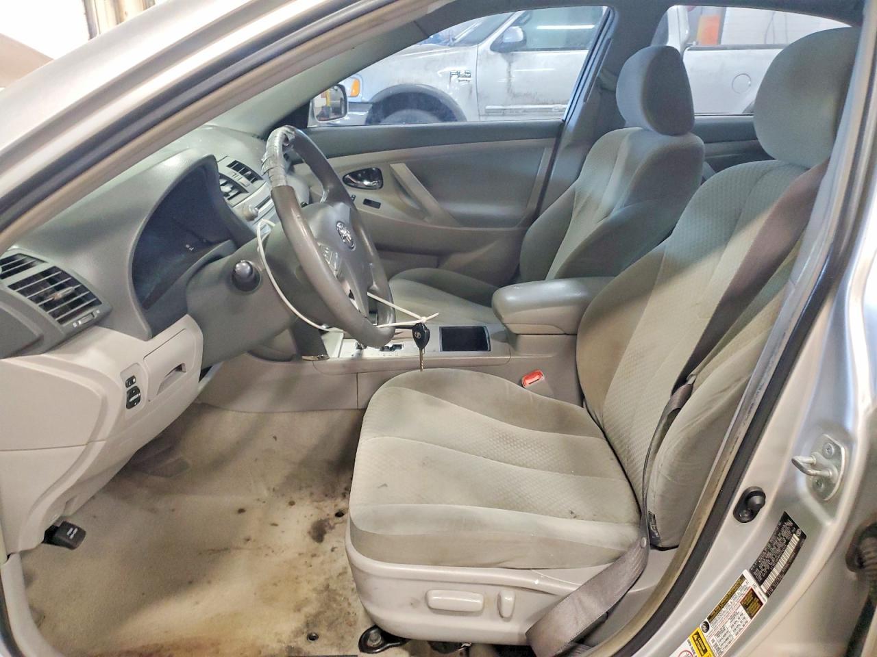 2008 Toyota Camry le