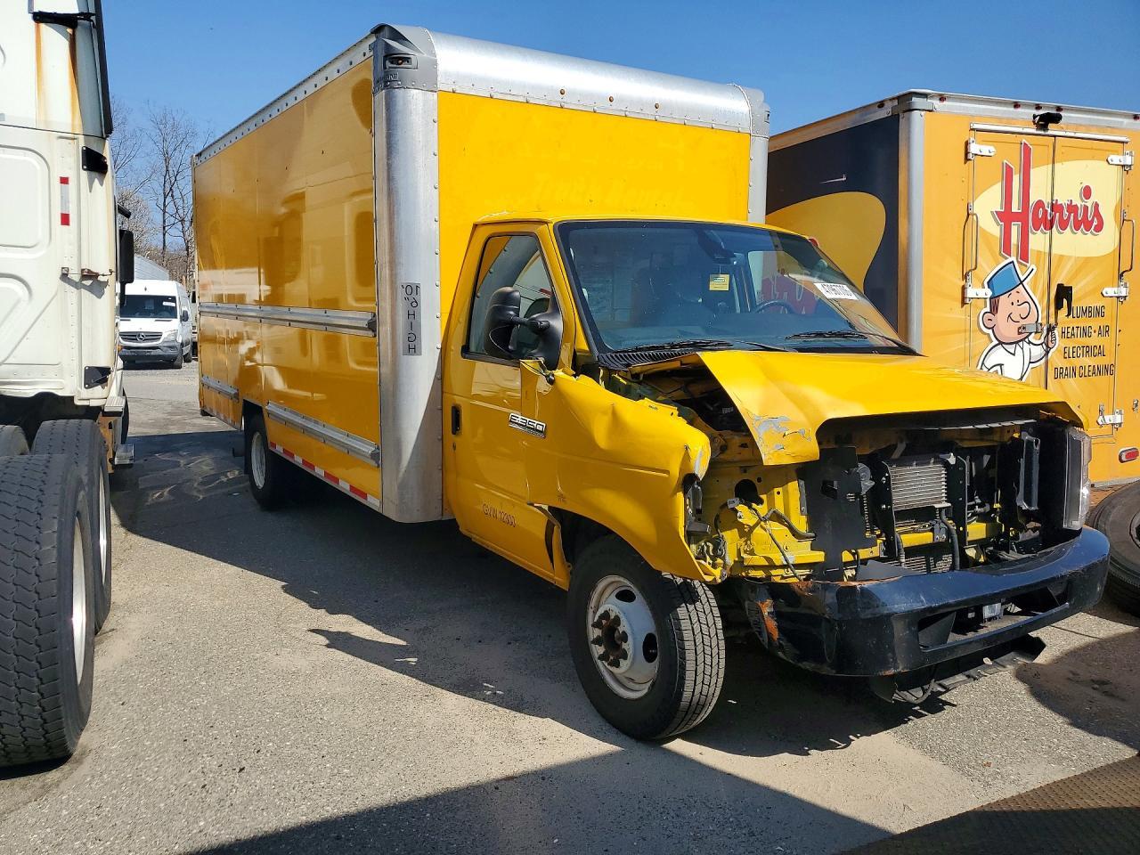 2022 Ford E350 BOX Truck