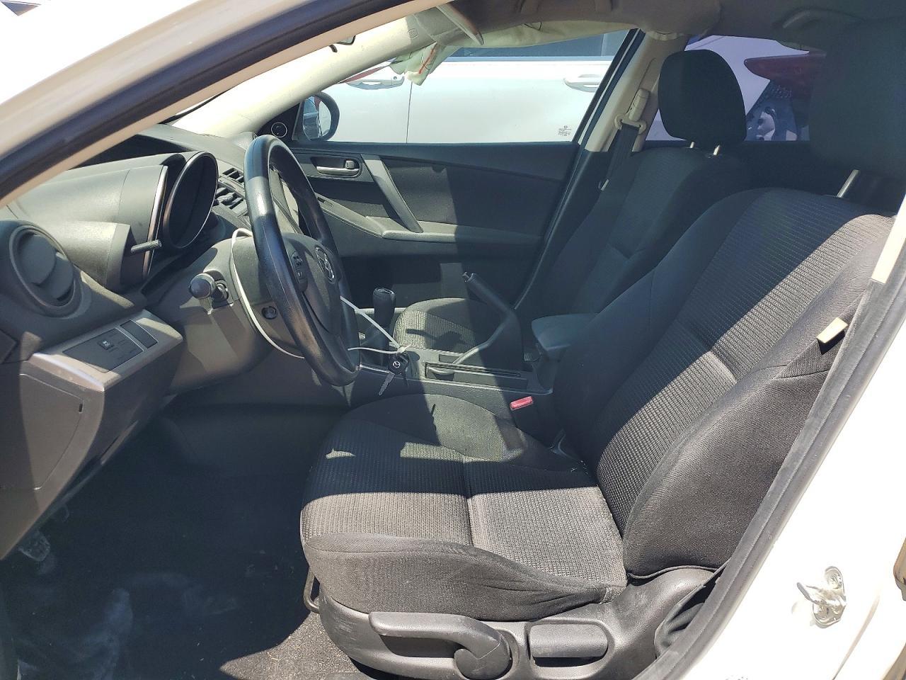 2013 Mazda 3 I