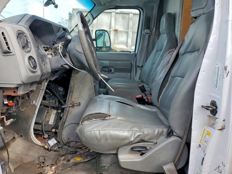 2019 Ford E450 Delivery Truck