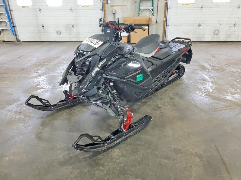 2025 Can-Am 2025 SKI-DOO Snowmobile