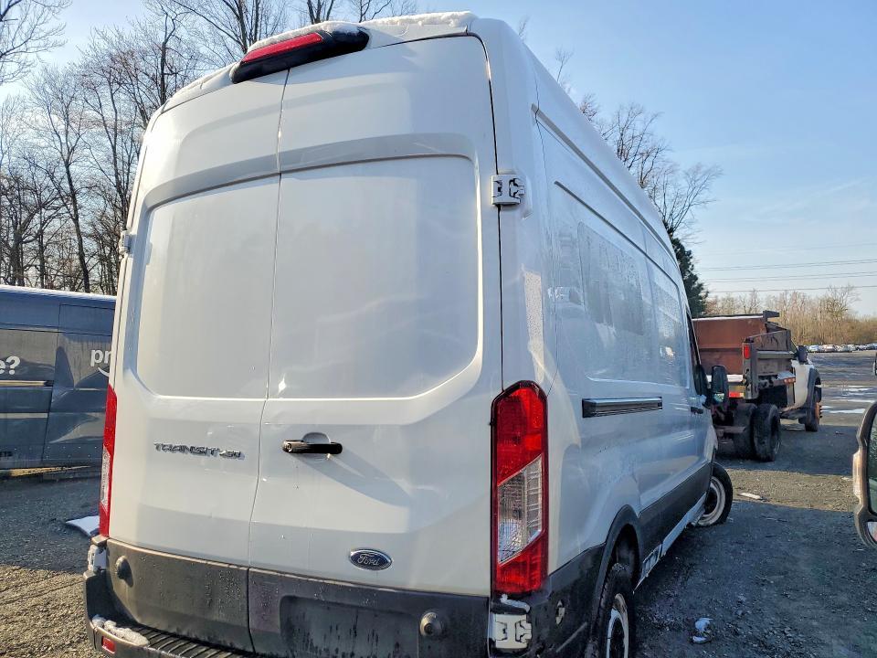 2022 Ford Transit 250 Delivery Van