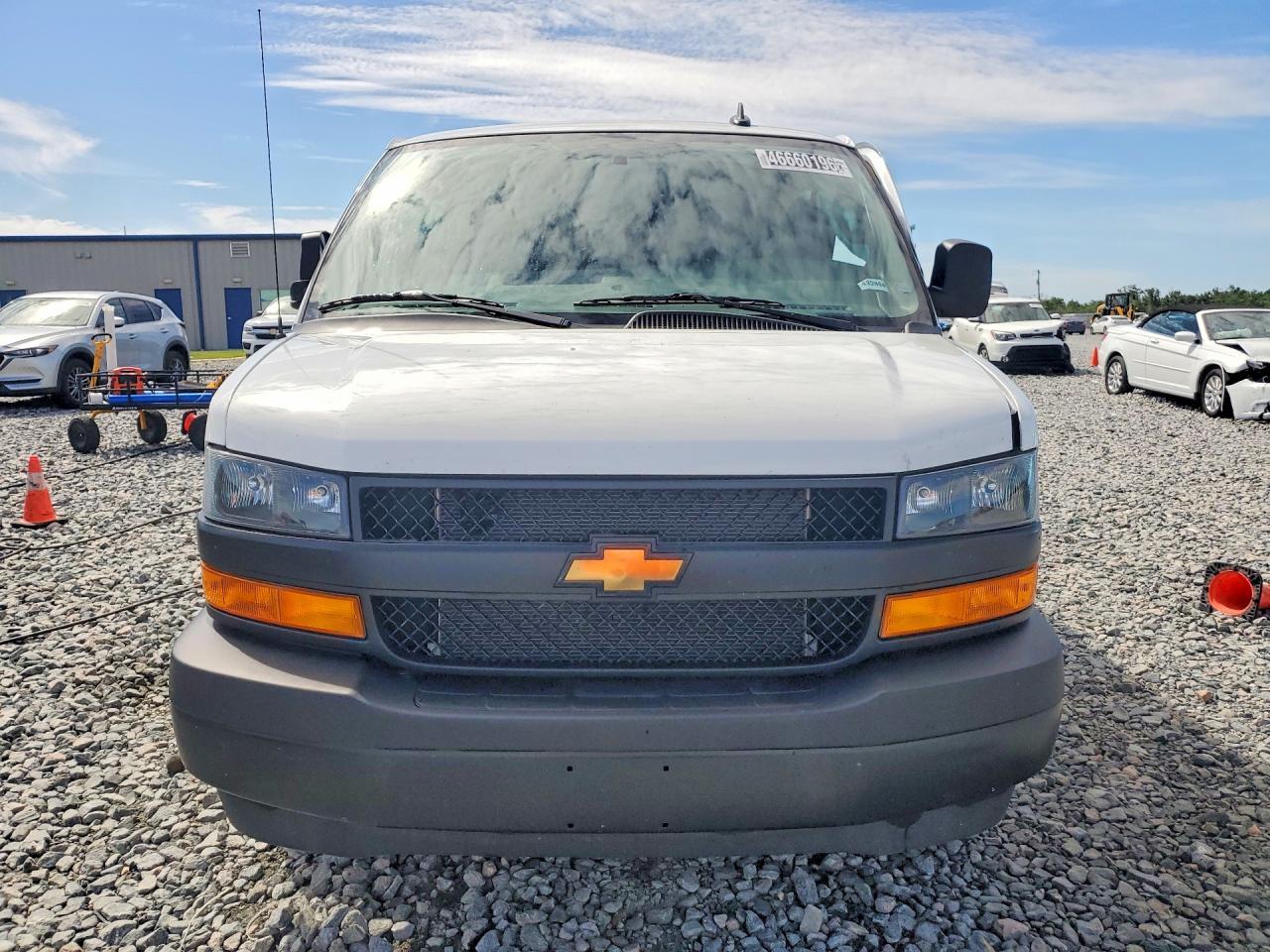 2025 Chev Express G2500
