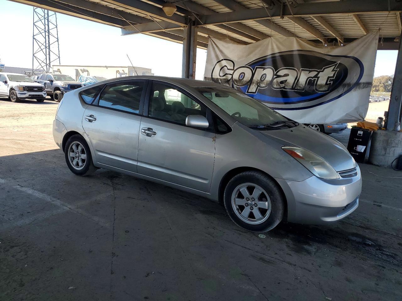 2004 Toyota Prius Base