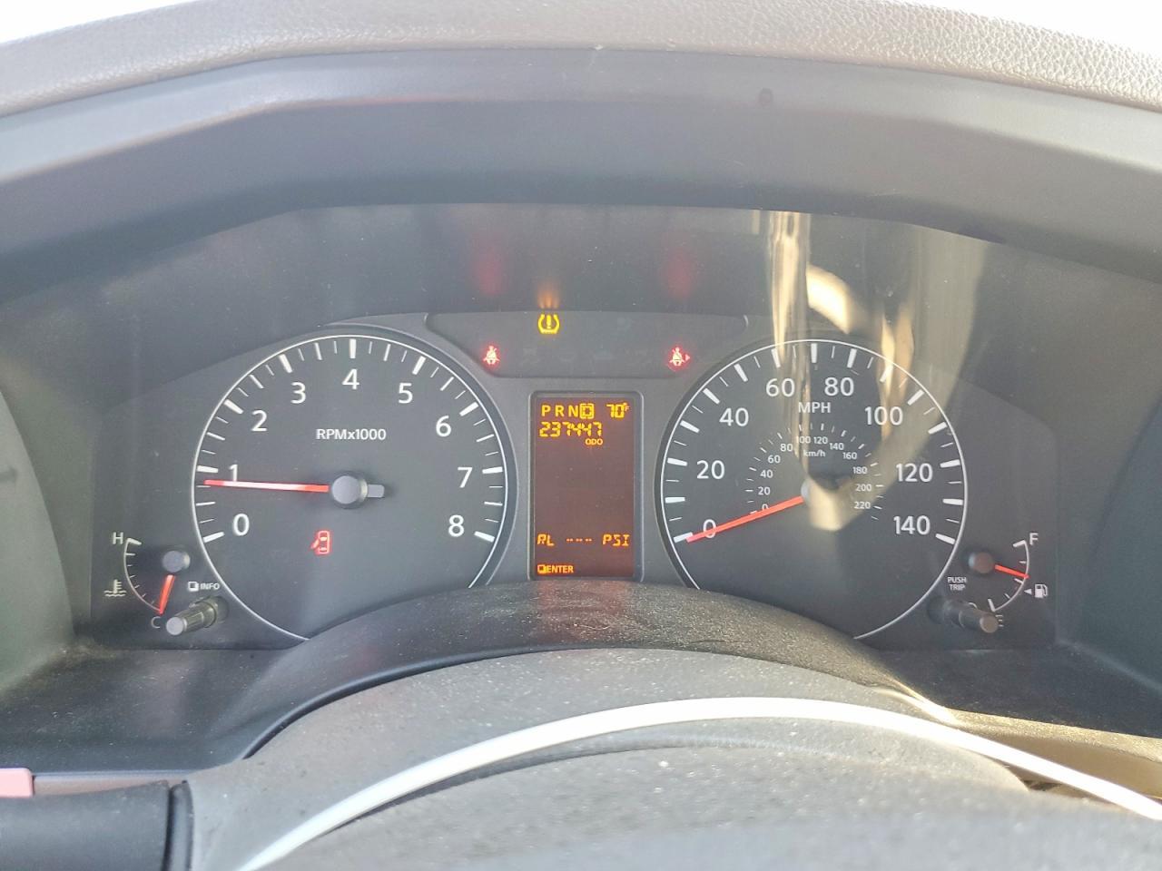 2014 Nissan NV 2500 Utility / Service Van