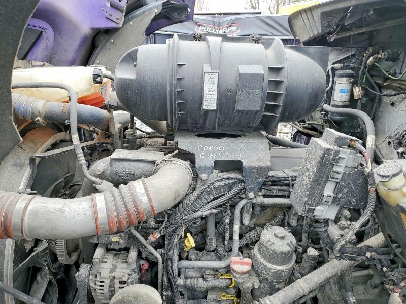 2014 Kenworth T660 Semi Truck