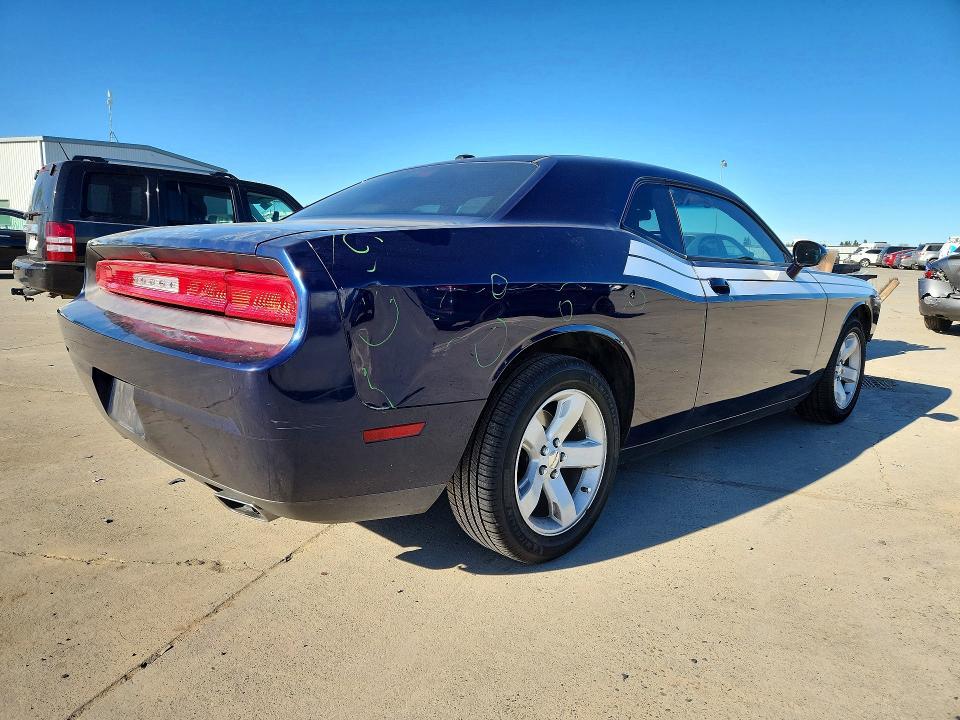 2013 Dodge Challenger sxt