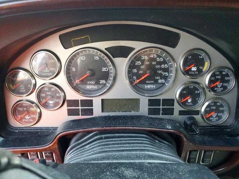 2017 International LF517 Semi Truck