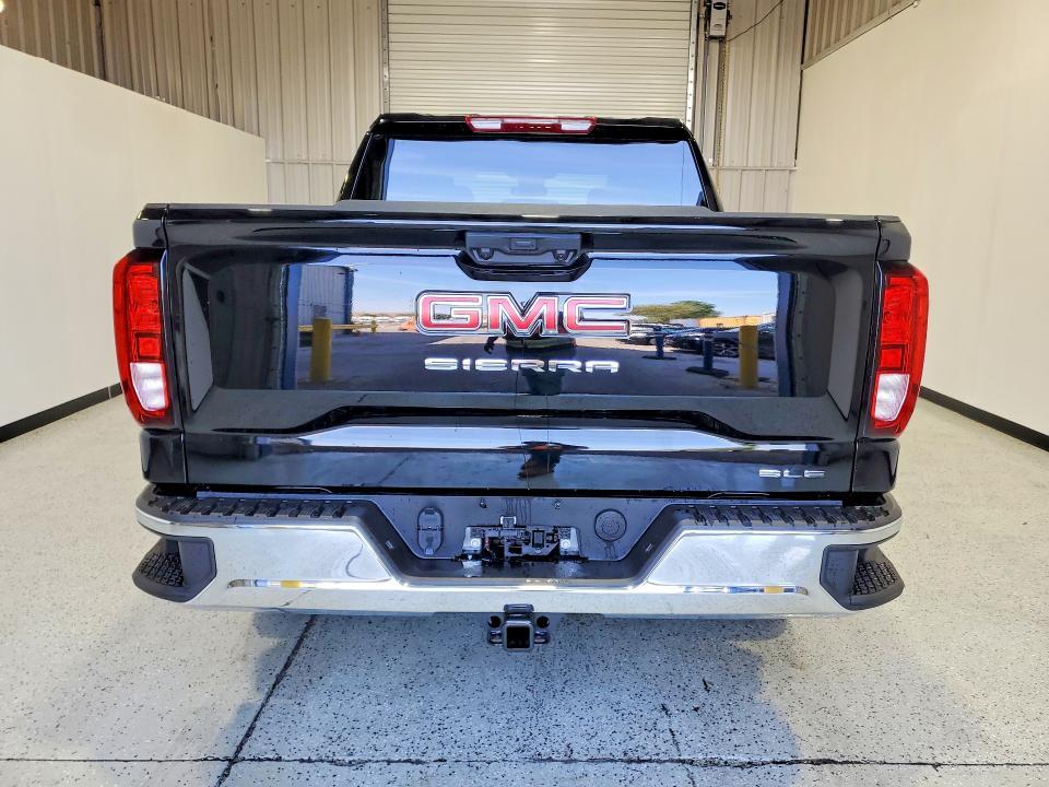 2026 GMC Sierra C1500 SLE