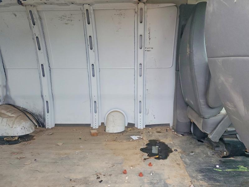 2014 Chev Express G2500