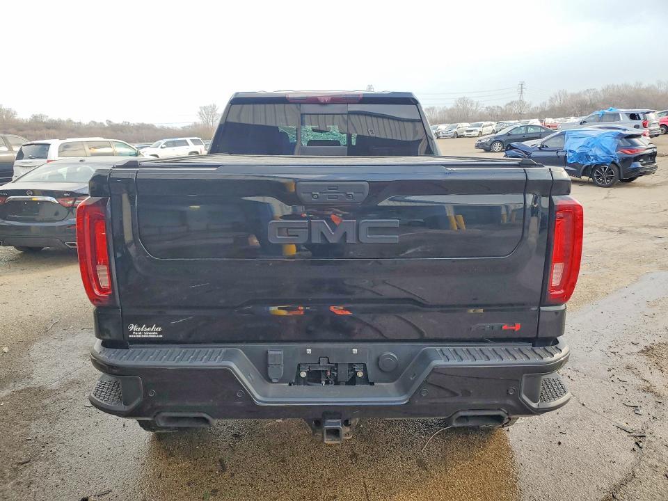 2021 GMC Sierra K1500 AT4