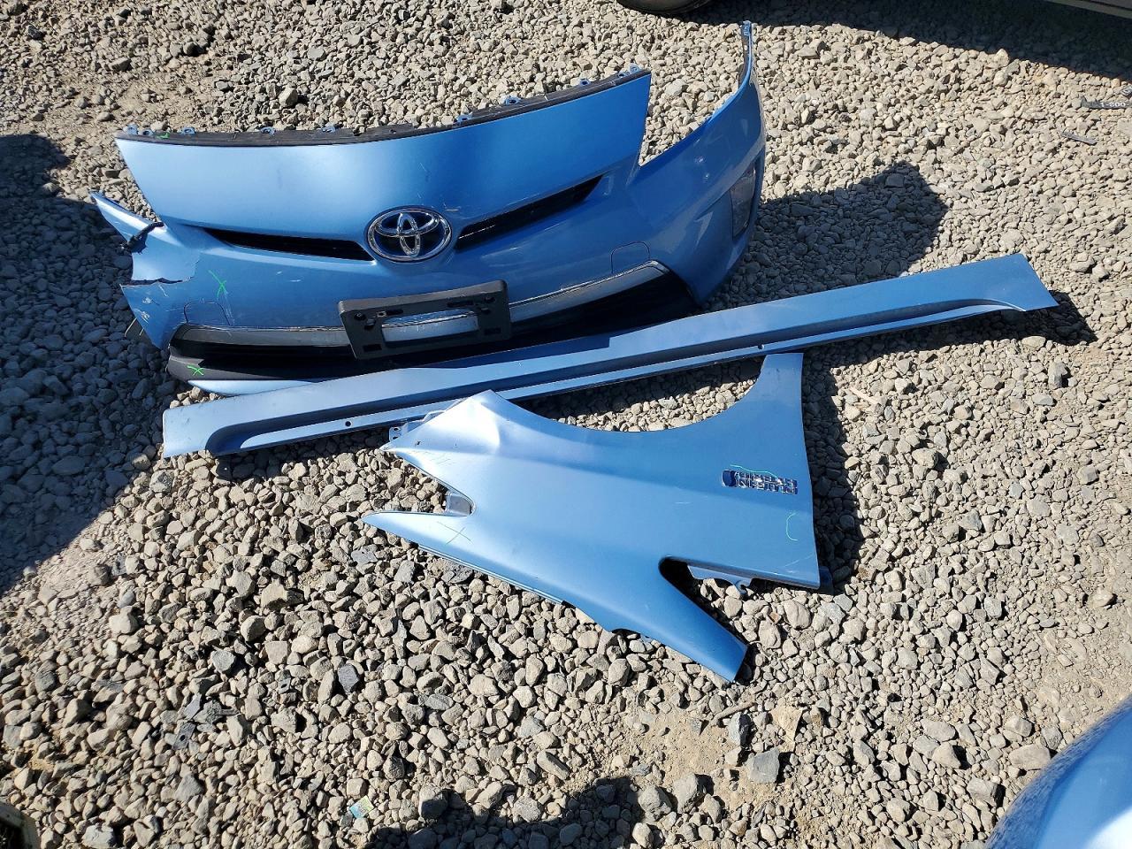 2014 Toyota Prius Plug-in Hybrid Base