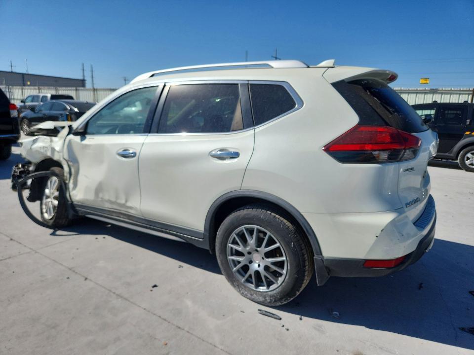 2017 Nissan Rogue sv