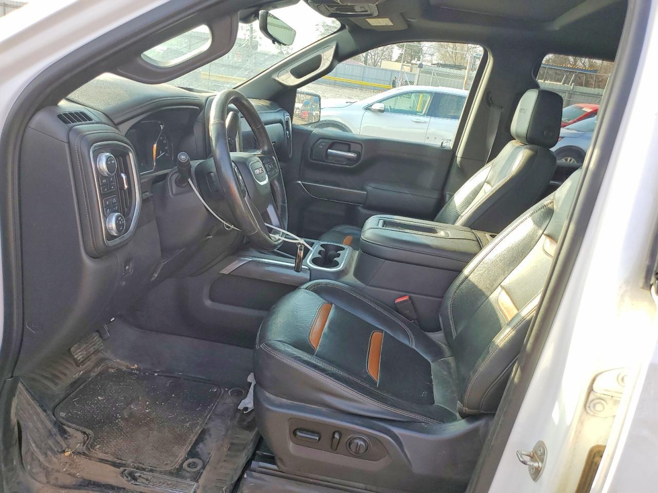 2021 GMC Sierra K1500 AT4
