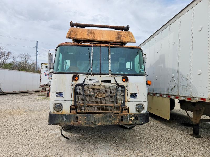 2016 Autocar Llc Xpeditor