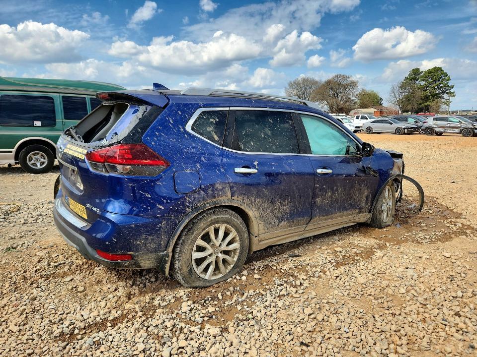 2018 Nissan Rogue sv