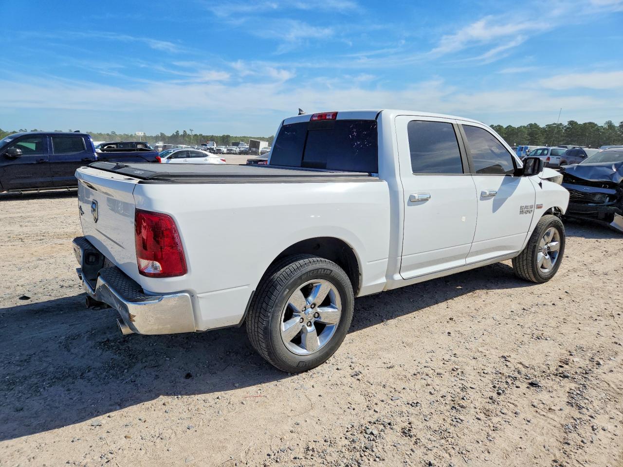 2015 Dodge RAM 1500 SLT