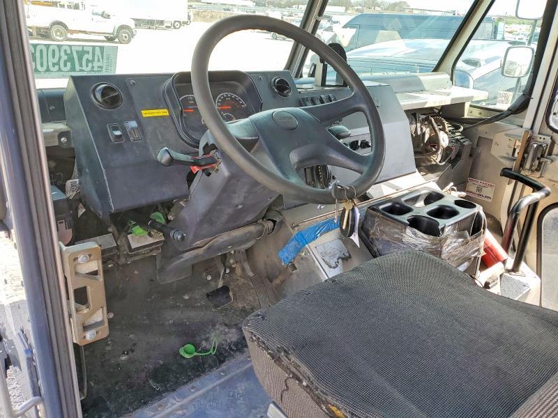 2020 Freightliner MT45G Chassis Delivery Truck