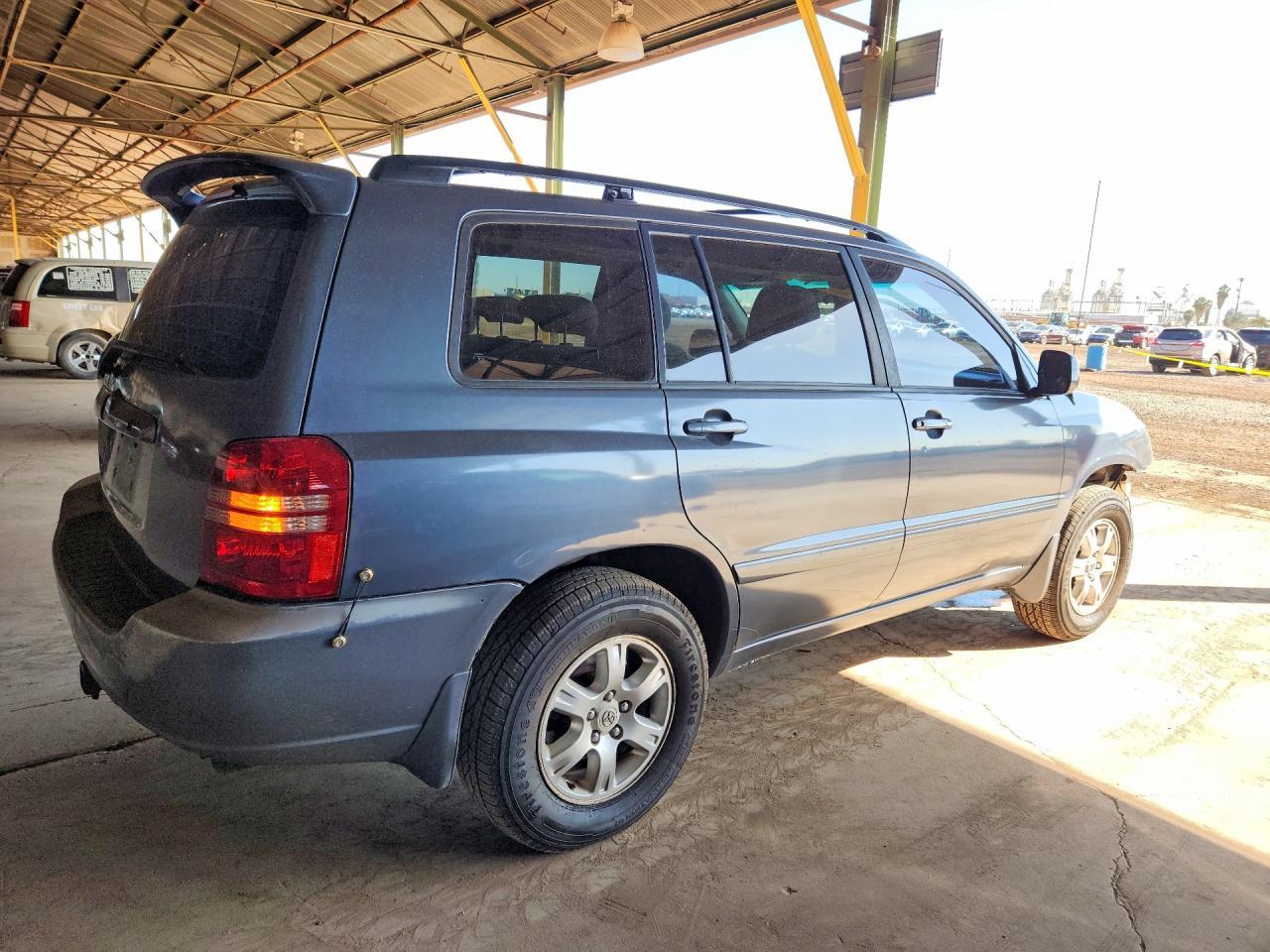 2003 Toyota Highlander Base