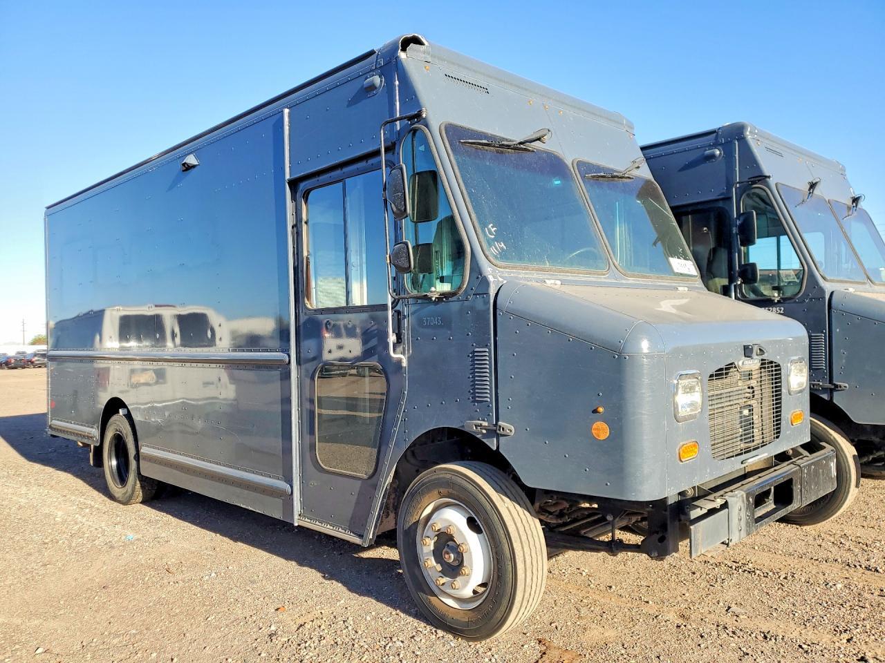2021 Freightliner MT45G Chassis Delivery Truck