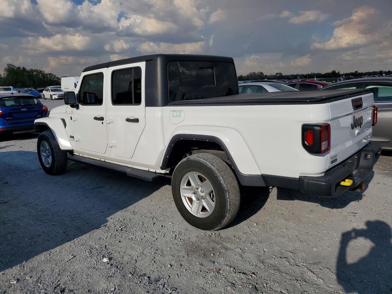 2022 Jeep Gladiator Sport