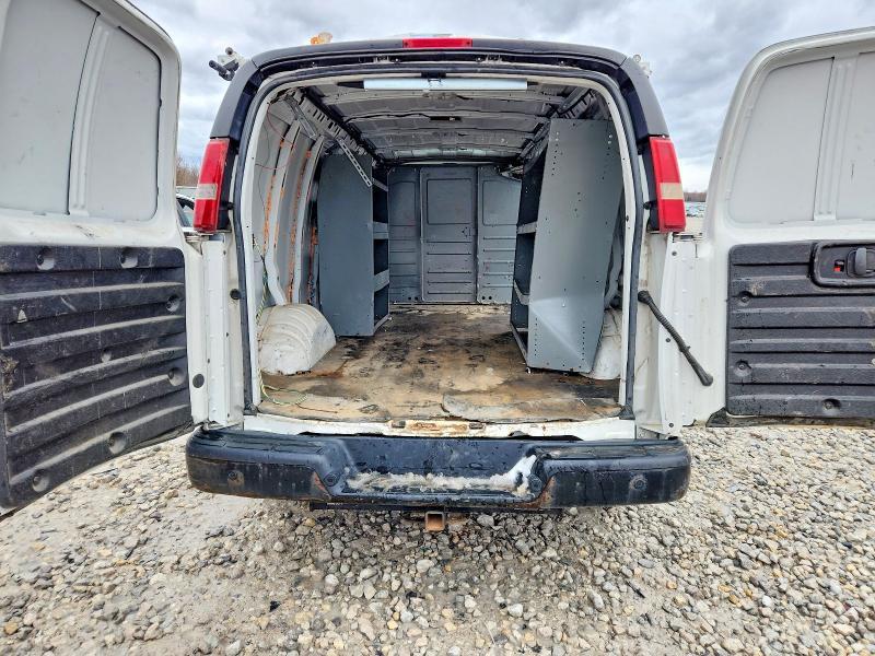 2017 Chevrolet Express 3500 Utility / Service van
