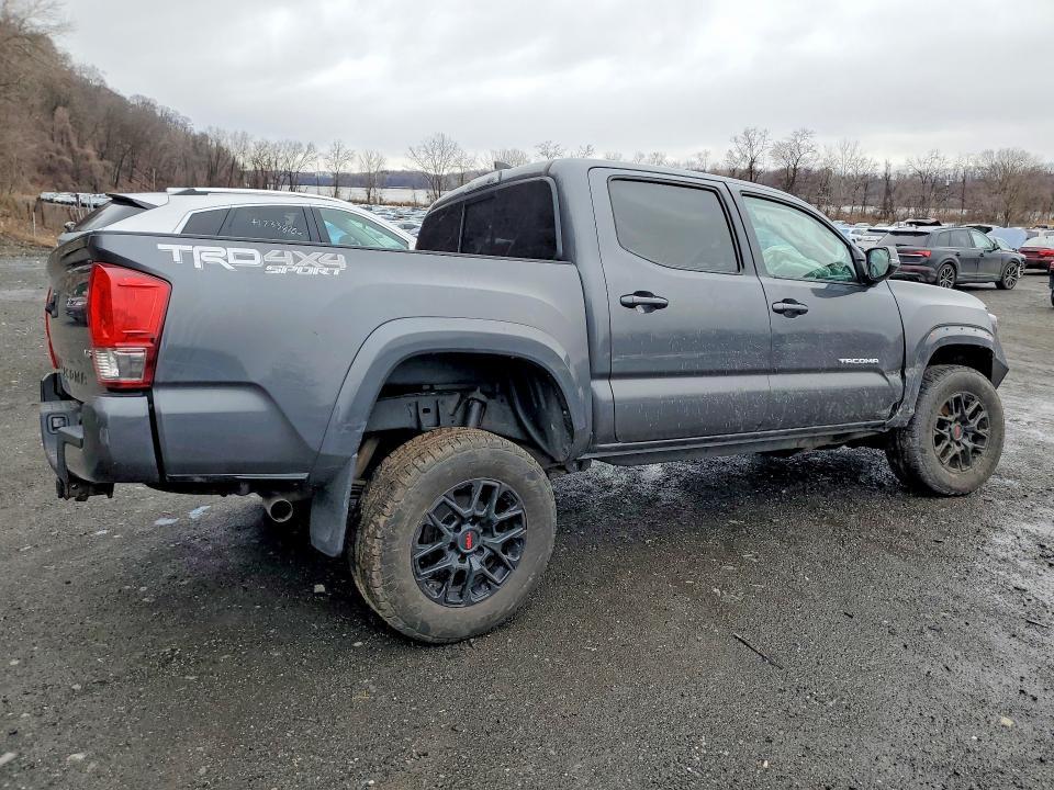2017 Toyota Tacoma trd Sport