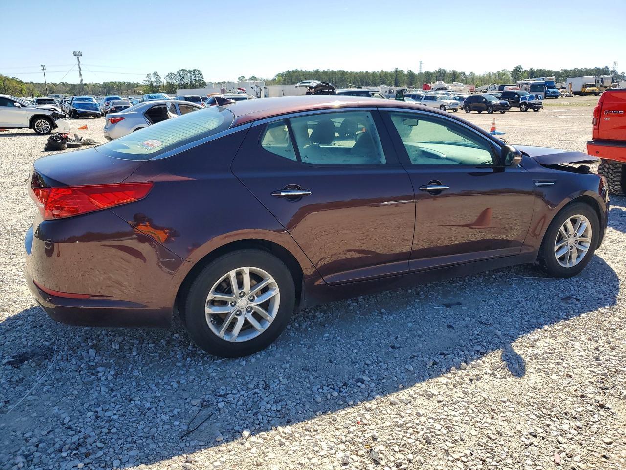 2012 KIA Optima lx