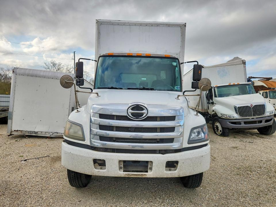 2017 Hino 268 BOX Truck