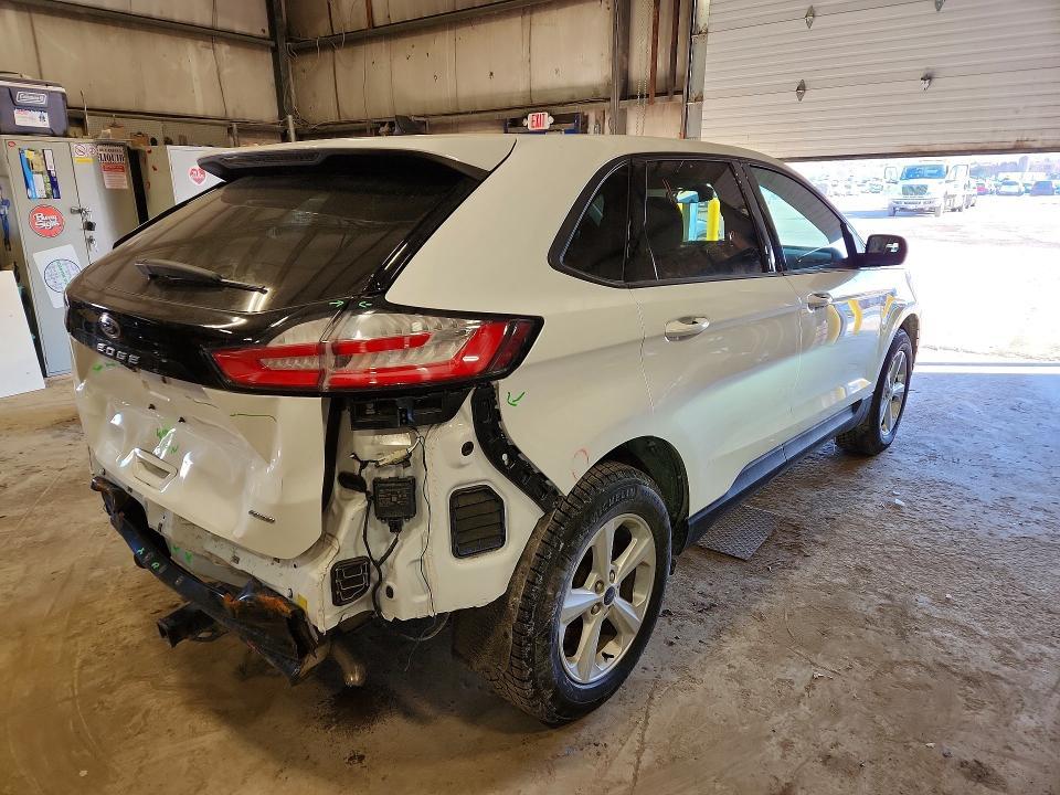 2022 Ford Edge se