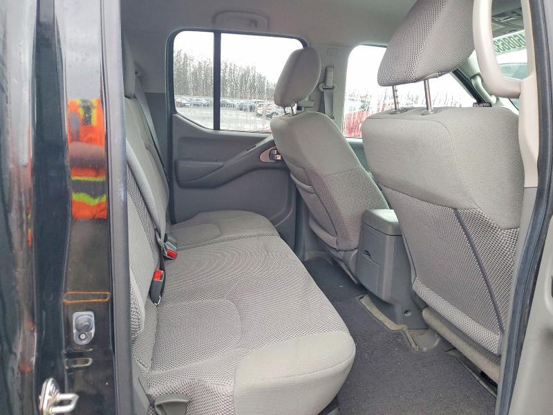 2017 Nissan Frontier SV