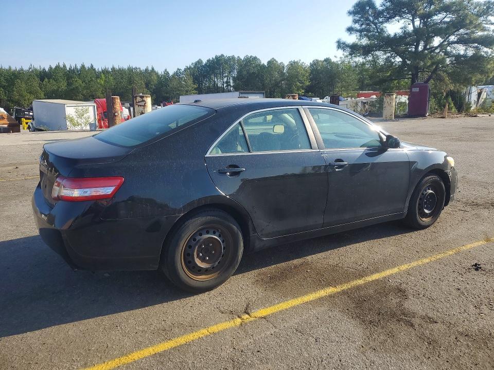 2011 Toyota Camry le